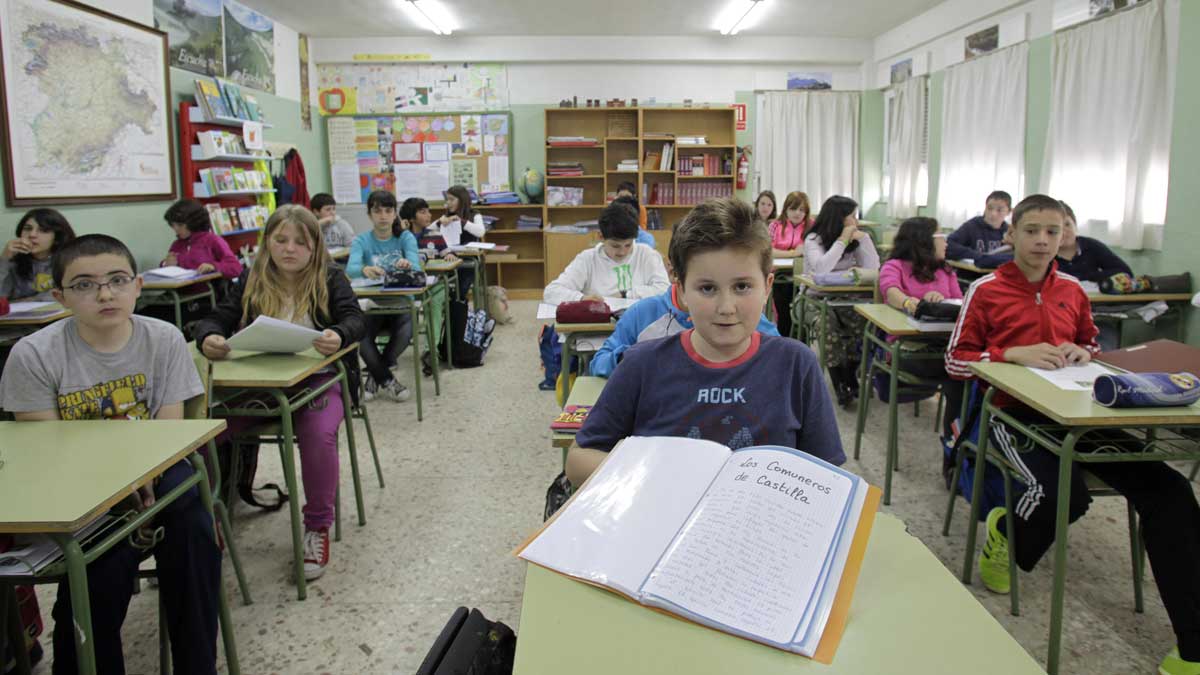 Alumnos de sexto de Primaria en una clase de Historia. | ICAL