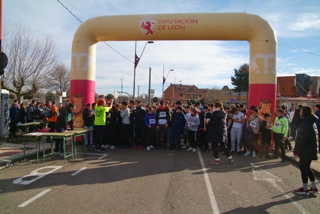 La carrera solidaria del IES San Andrés de este jueves. | L.N.C.