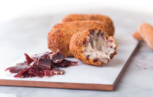 Croquetas de cecina. | DE CASA