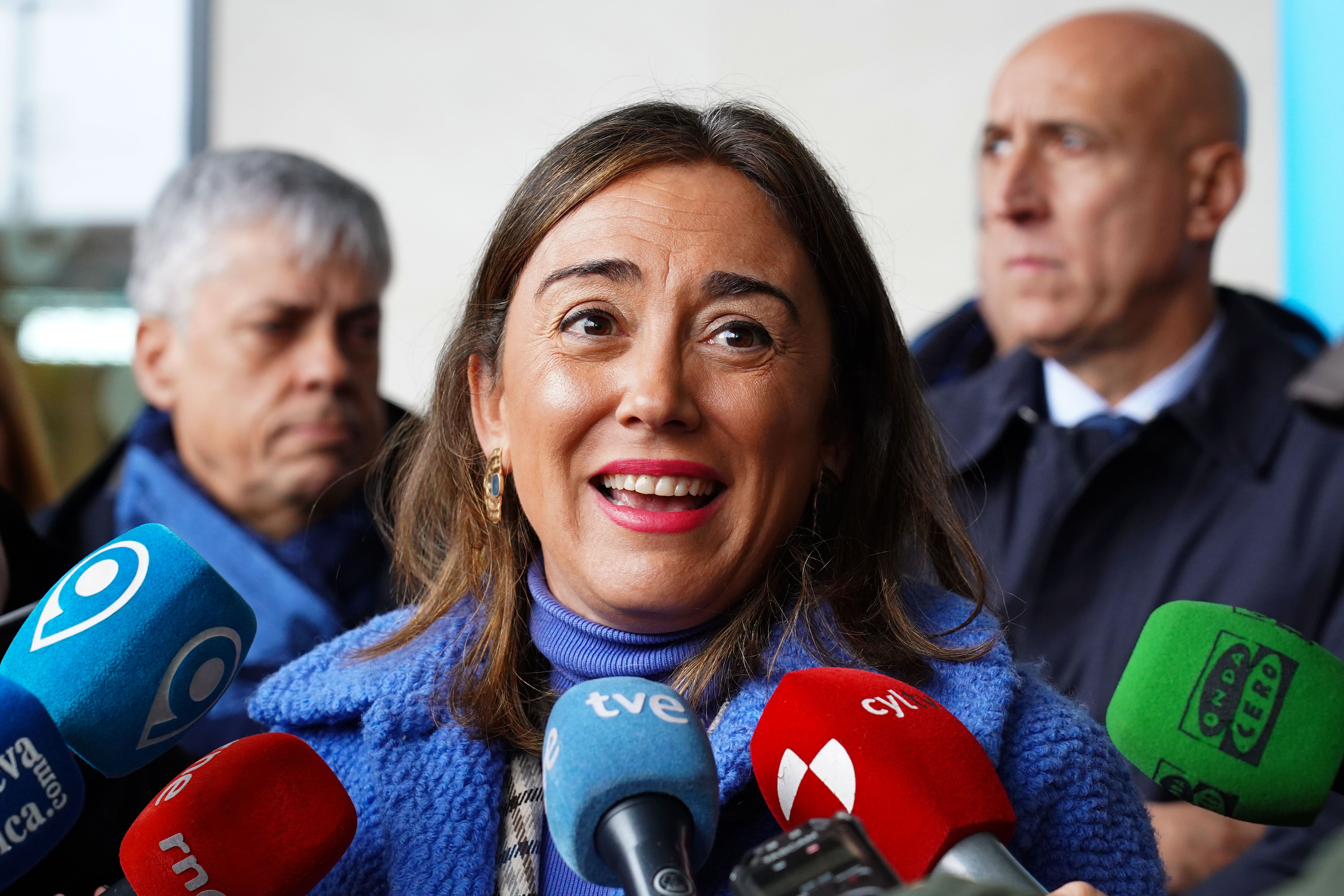 La consejera de Movilidad, María González, este lunes en la estación de autobuses de León. | CAMPILLO (ICAL)