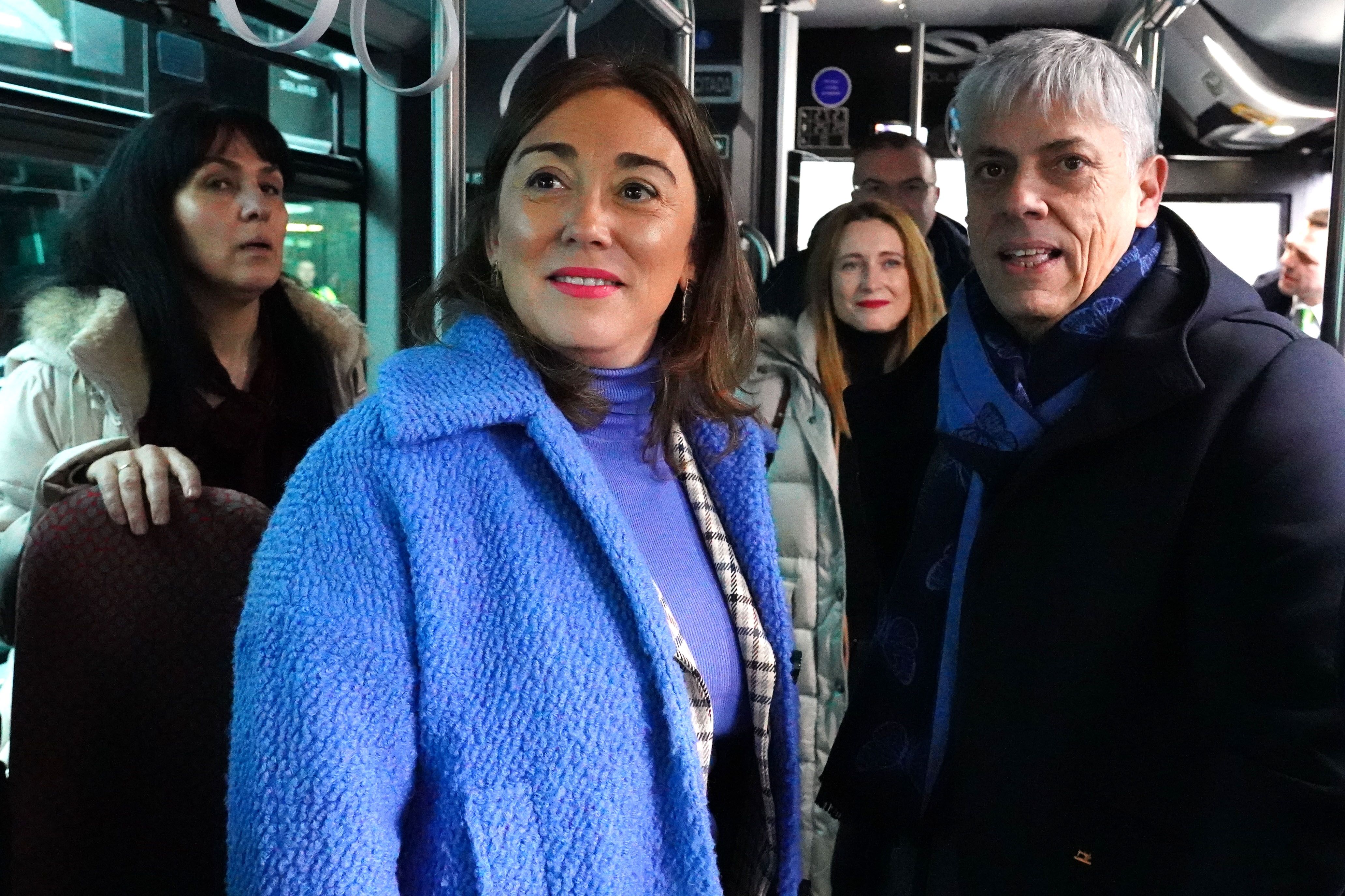  La consejera de Movilidad, María González, este lunes en la estación de autobuses en León. | CAMPILLO (ICAL)