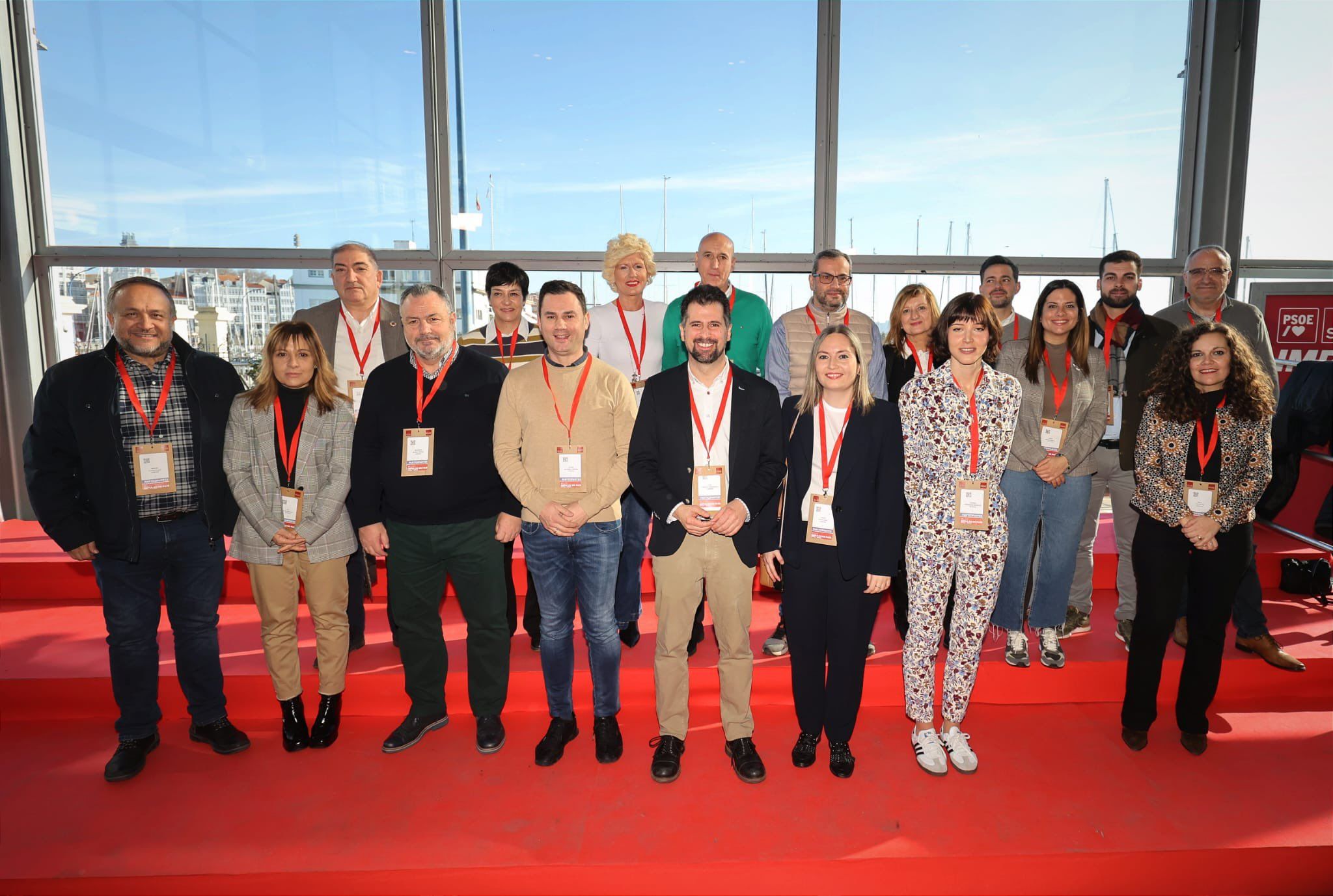 Representantes del PSOE de León en la convención de La Coruña.