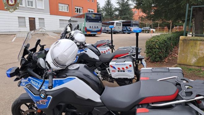 GEelE90W4AAz2Vx GEelE90W4AAz2Vx