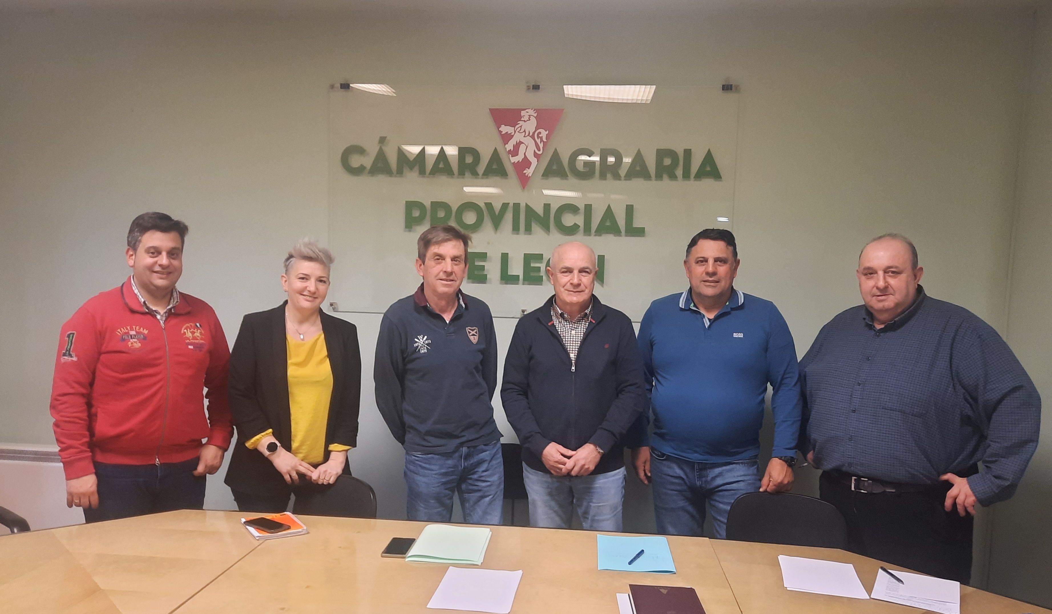 Los representantes de las organizaciones agrarias profesionales de la provincia se pusieron este lunes de acuerdo para salir de nuevo a la calle. | L.N.C.