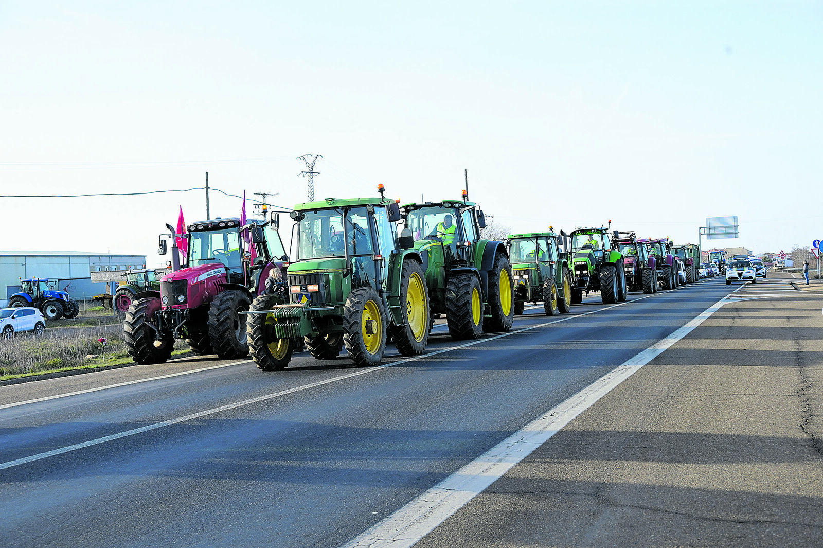 Los agricultores leoneses iniciaron, la pasada semana, una tractorada de protesta. | MAURICIO PEÑA