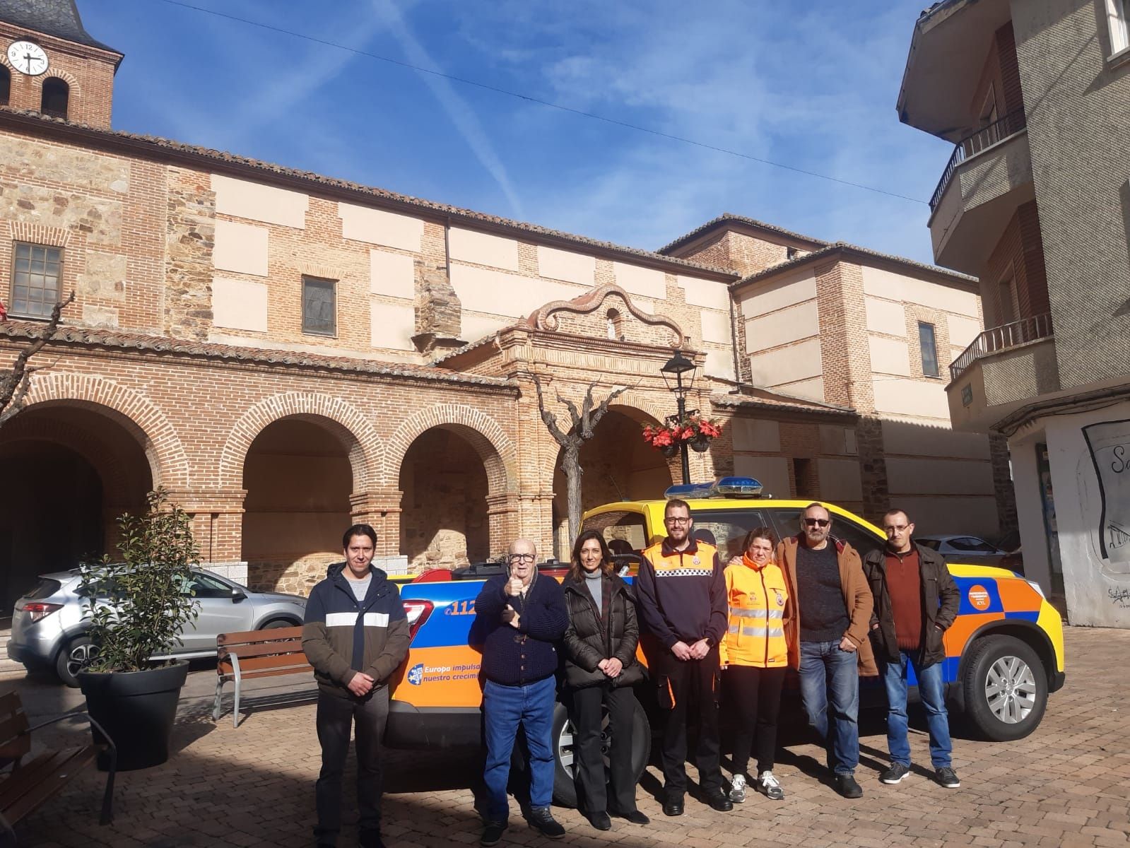 La agrupación municipal de Protección Civil de Santa María del Páramo acaba de recibir un nuevo vehículo pick-up. | L.N.C.