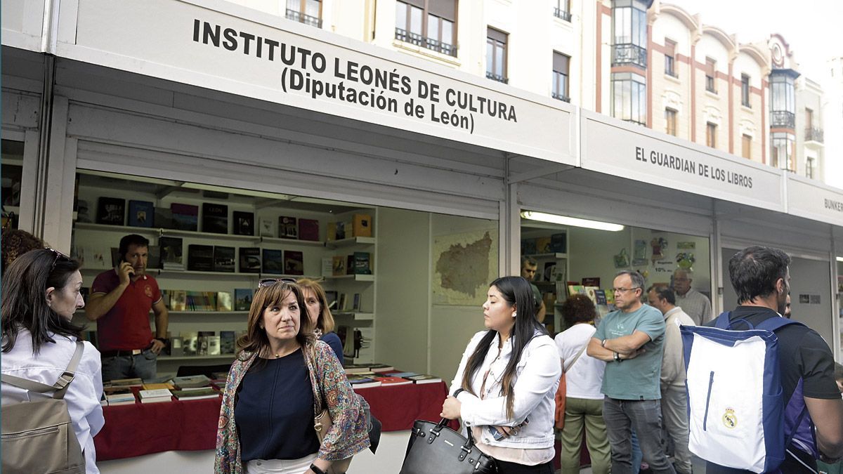 Imagen de archivo de la última Feria del Libro de León. | L.N.C.