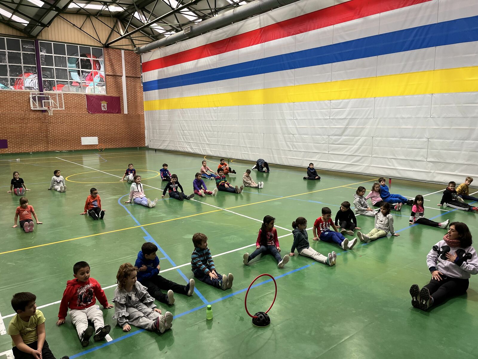 Una de las actividades de relajación realizadas en el colegio coyantino. :: L.N.C.