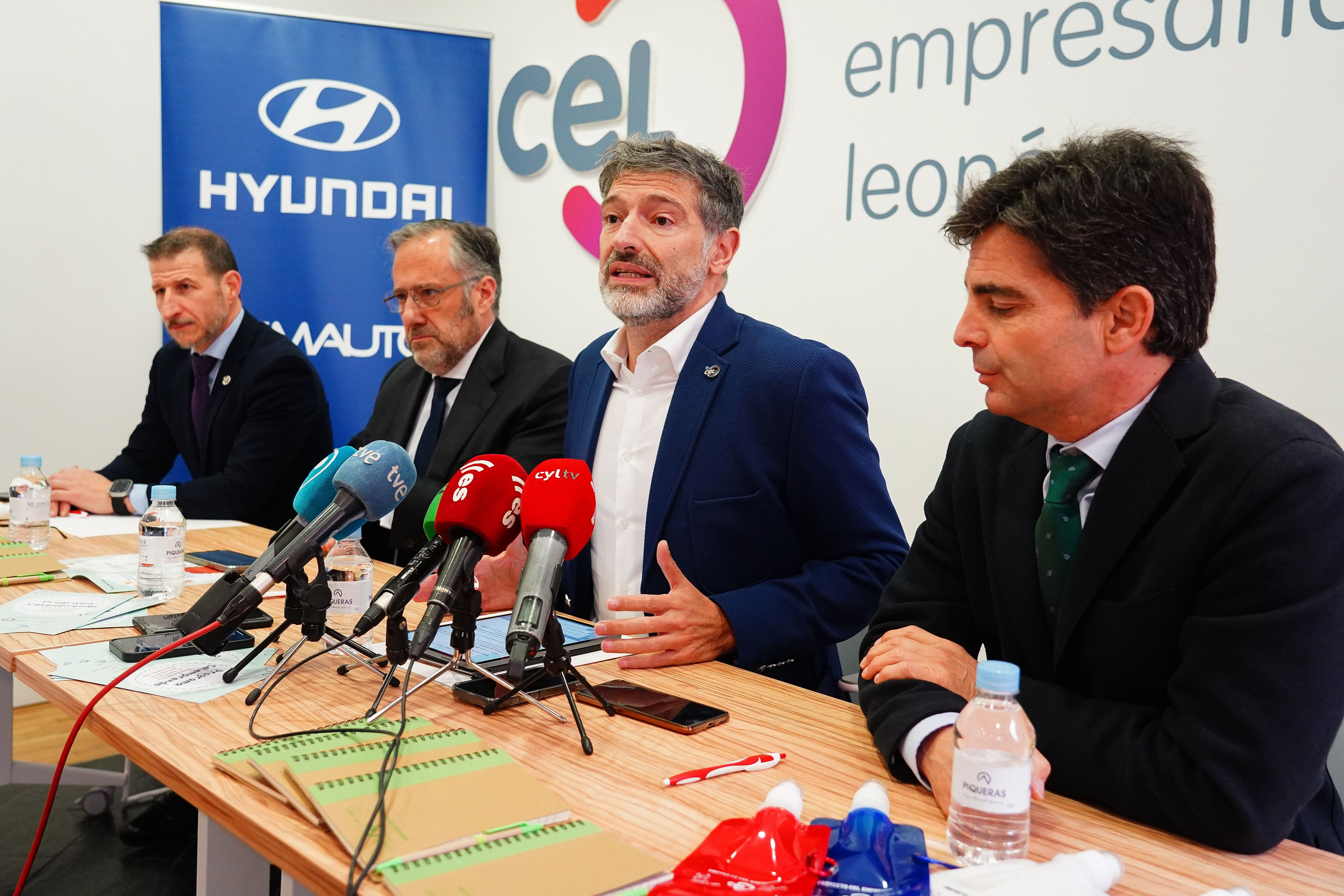 Pollán y Álvarez en la presentación del 'CEL Emprende'. | Campillo (Ical)