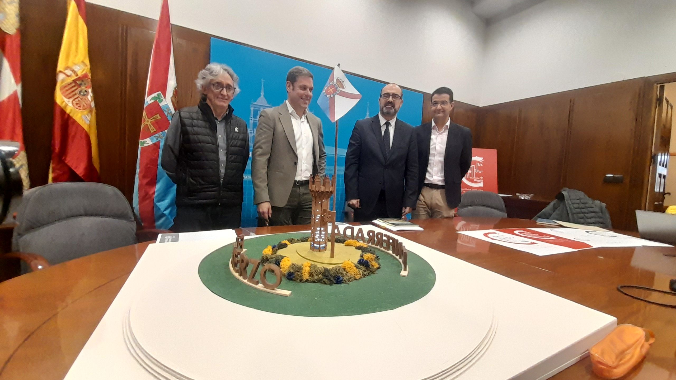Presentación de la maqueta de la nueva glorieta que se espera estrenar en el verano. | MAR IGLESIAS
