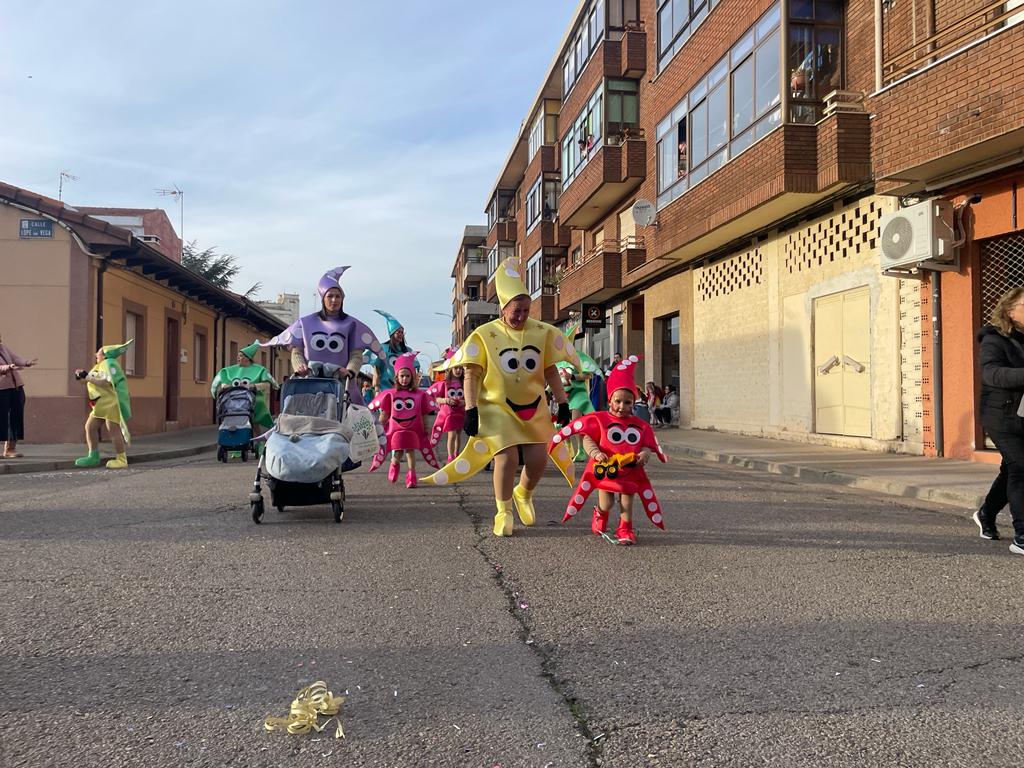 Un detalle del desfile infantil en Santa María. | ANA G. VALENCIA