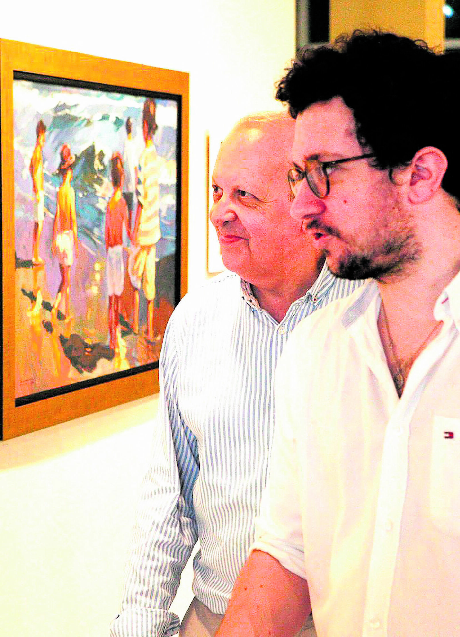 El artista con su padre. | CHARO R.