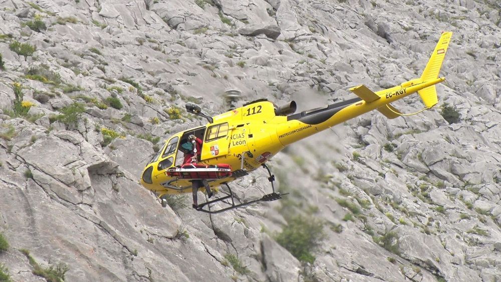 Rescatada una montañera en el pico Pileñes en La Uña