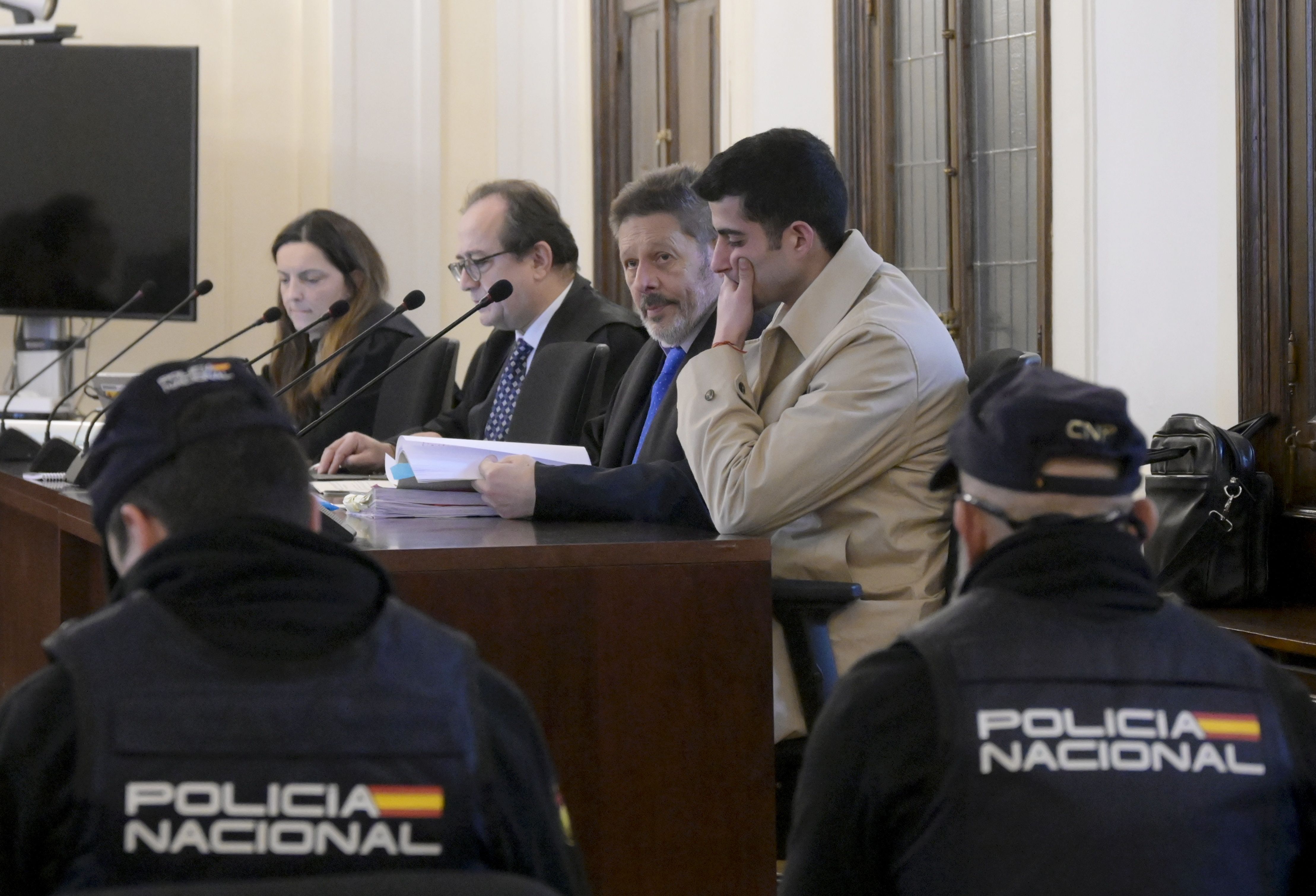 El acusado, Jorge C.B. durante la primera jornada del juicio por el asesinato de Mario Fuentes en La Torre en 2021. | MAURICIO PEÑA