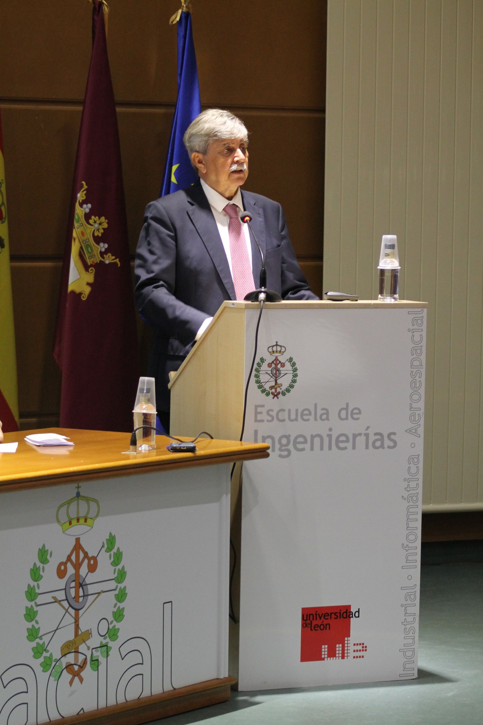 Marín presidió su último claustro como rector de la Universidad de León. | L.N.C.