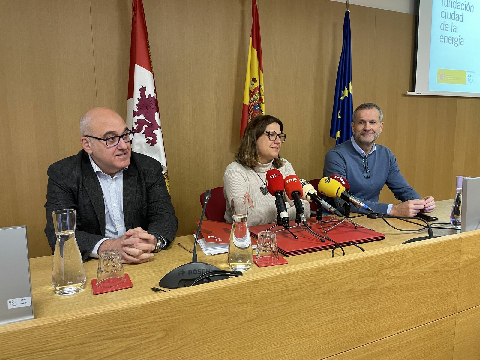Presentación de los proyectos en la sede de Ciuden en Cubillos del Sil. | Javier Fernández