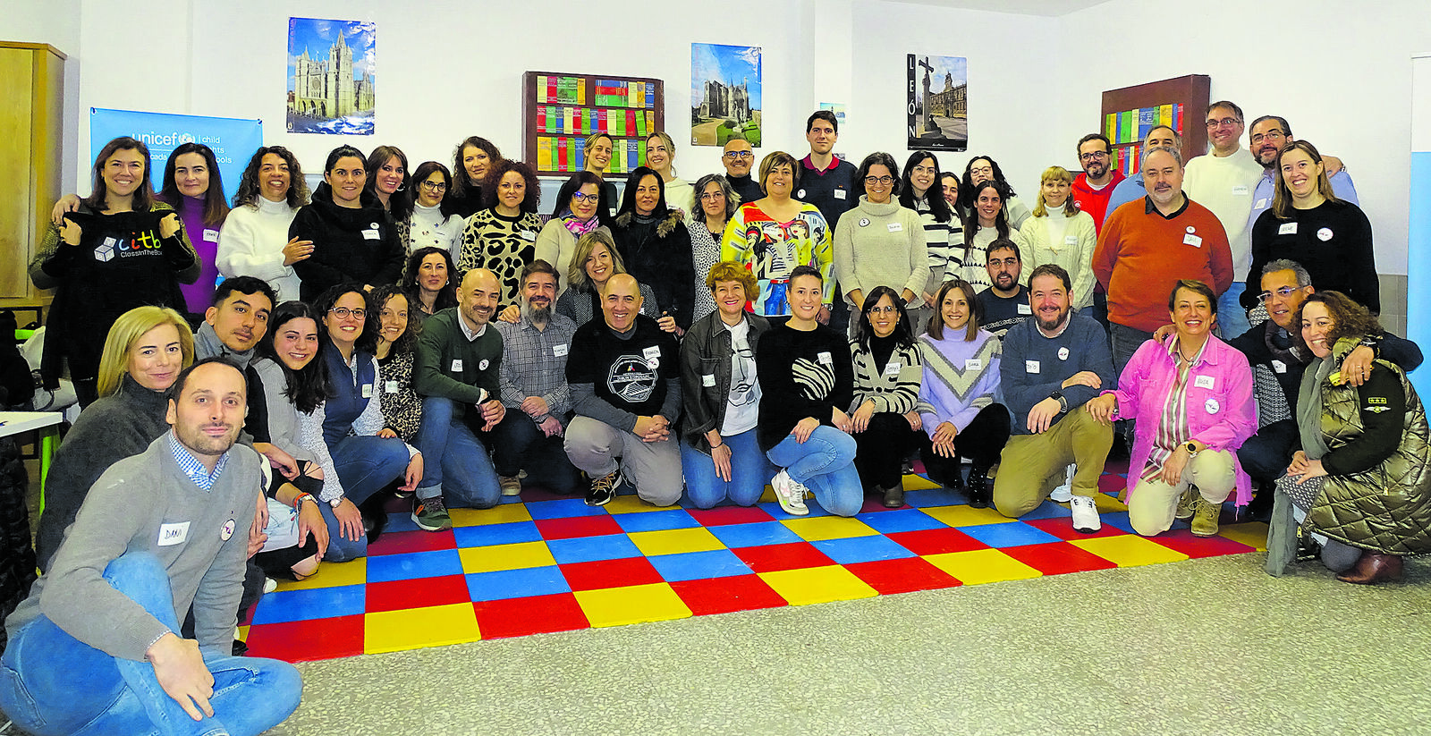 Foto de grupo de los participantes en este encuentro celebrado en Maristas Champagnat. | L.N.C.