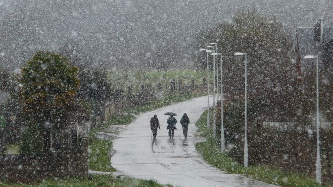 Nieve en Ponferrada. | CÉSAR SÁNCHEZ (ICAL) Nieve en Ponferrada. | CÉSAR SÁNCHEZ (ICAL)