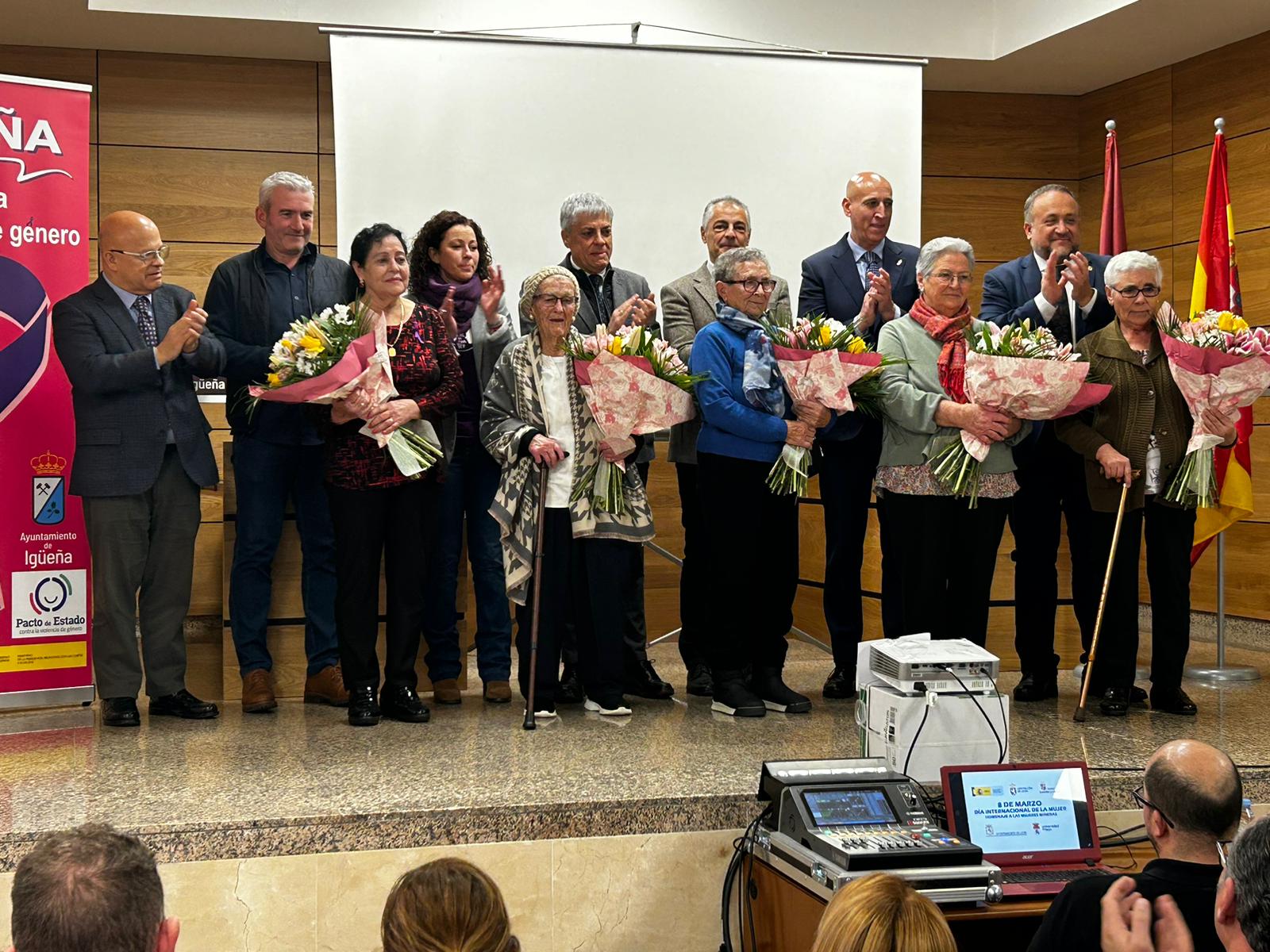 Homenaje a las mujeres mineras en el 8-M.