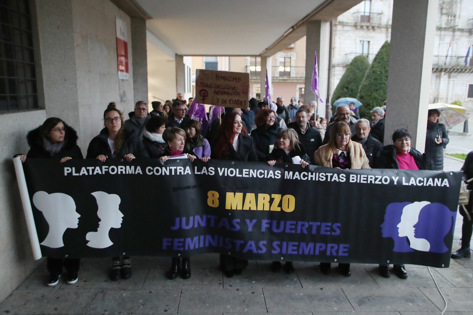  8-M en Ponferrada. | CÉSAR SÁNCHEZ (ICAL)