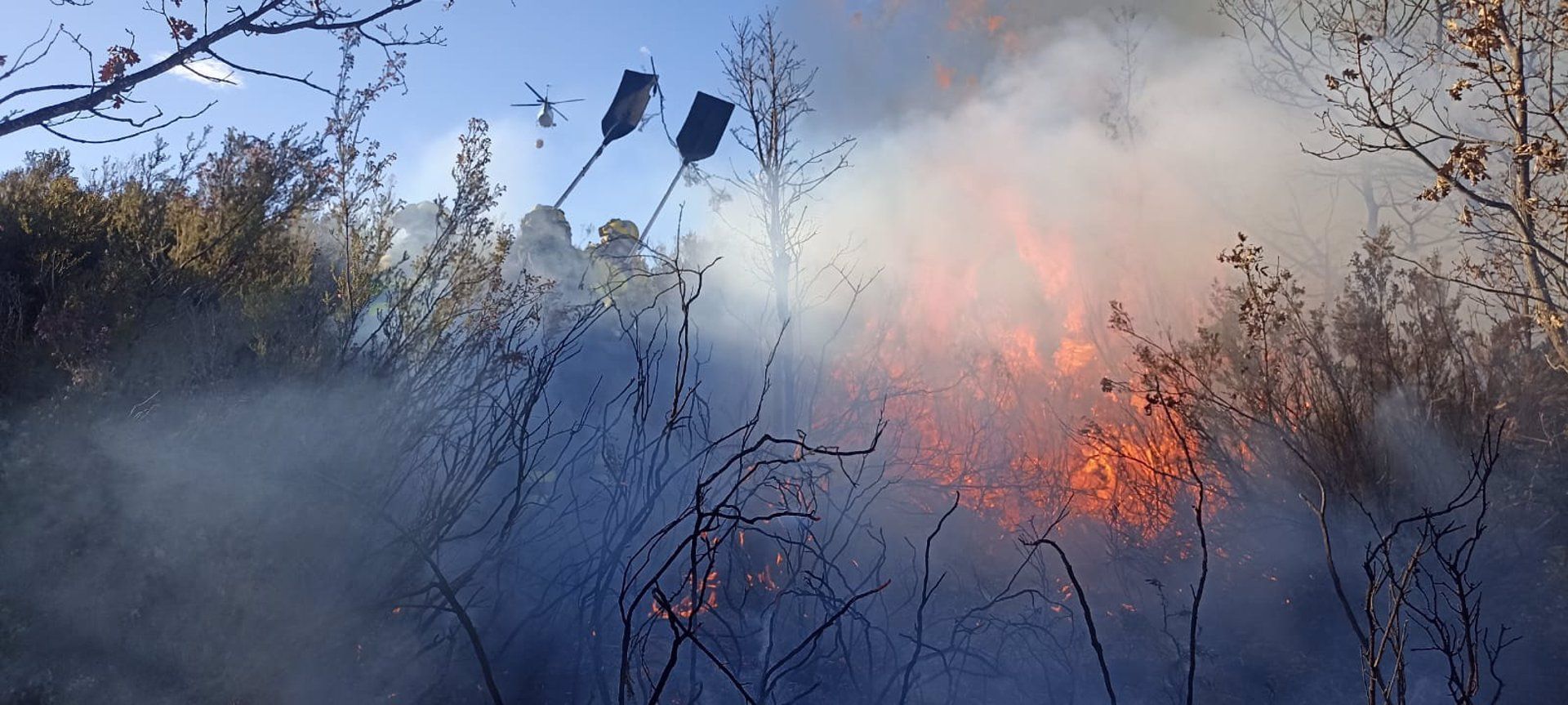 El incendio se ha declarado este miércoles. | @BRIFTABUYO