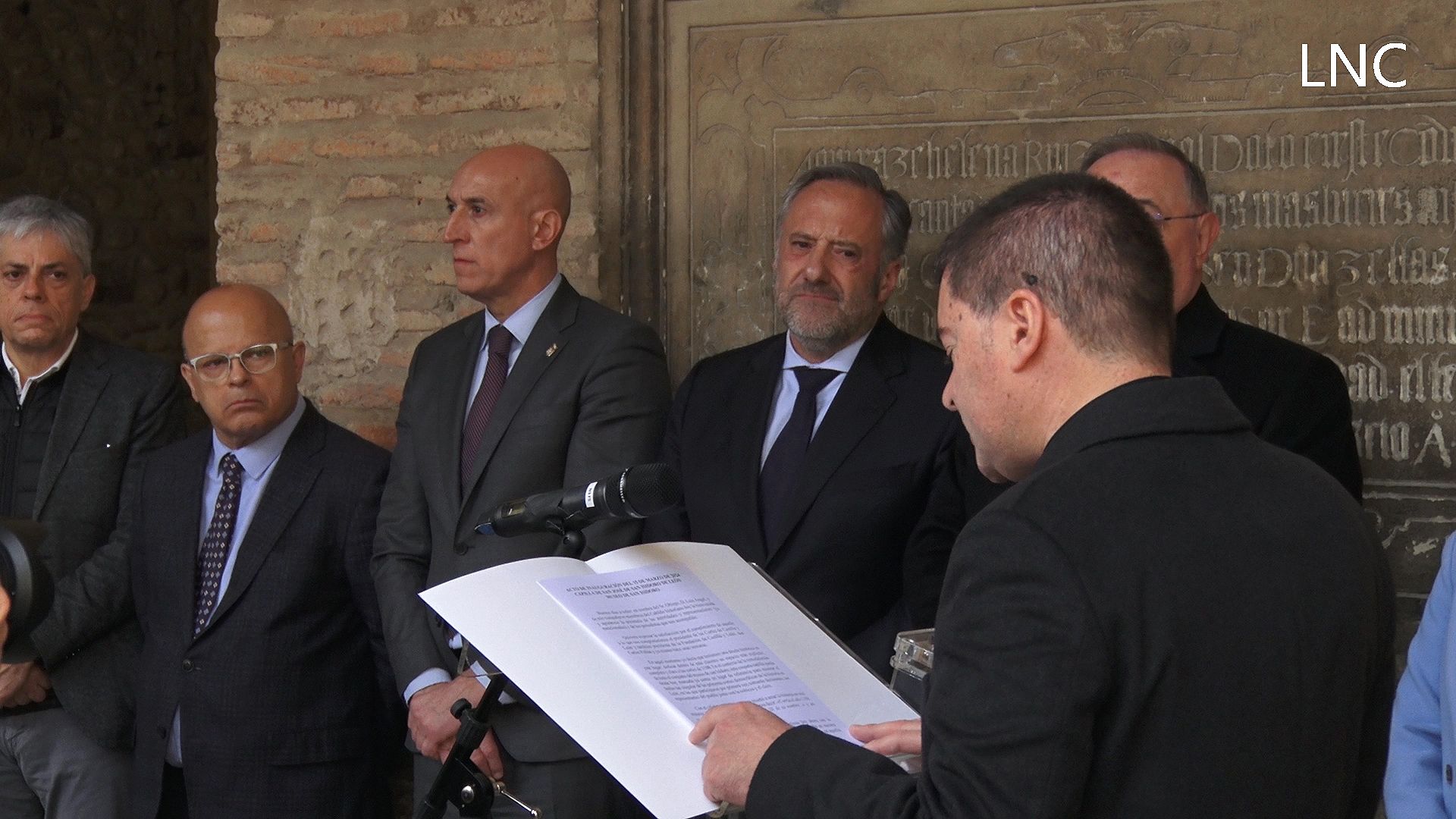 San Isidoro ha inaugurado en la capilla San José una exposición permanente sobre las Cortes de 1188