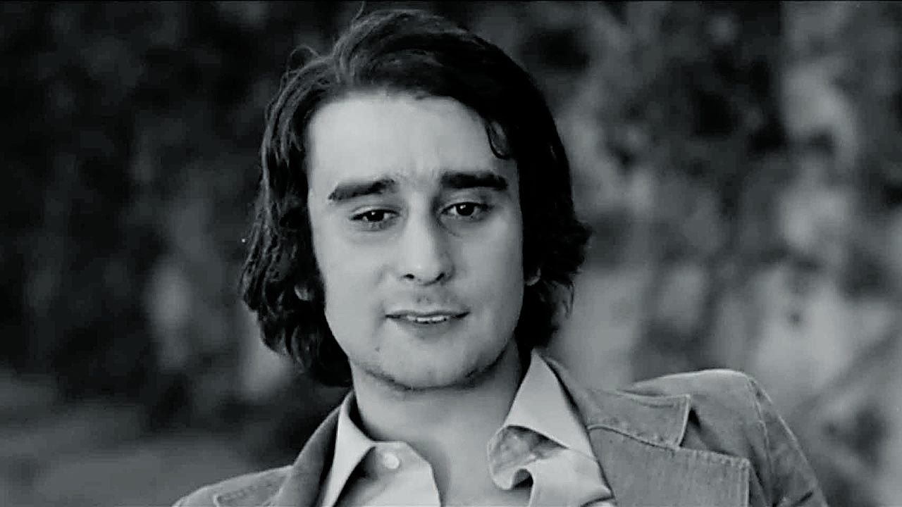 Leopoldo María Panero en un fotograma de la película 'El desencanto' (1976) de Jaime Chávarri.