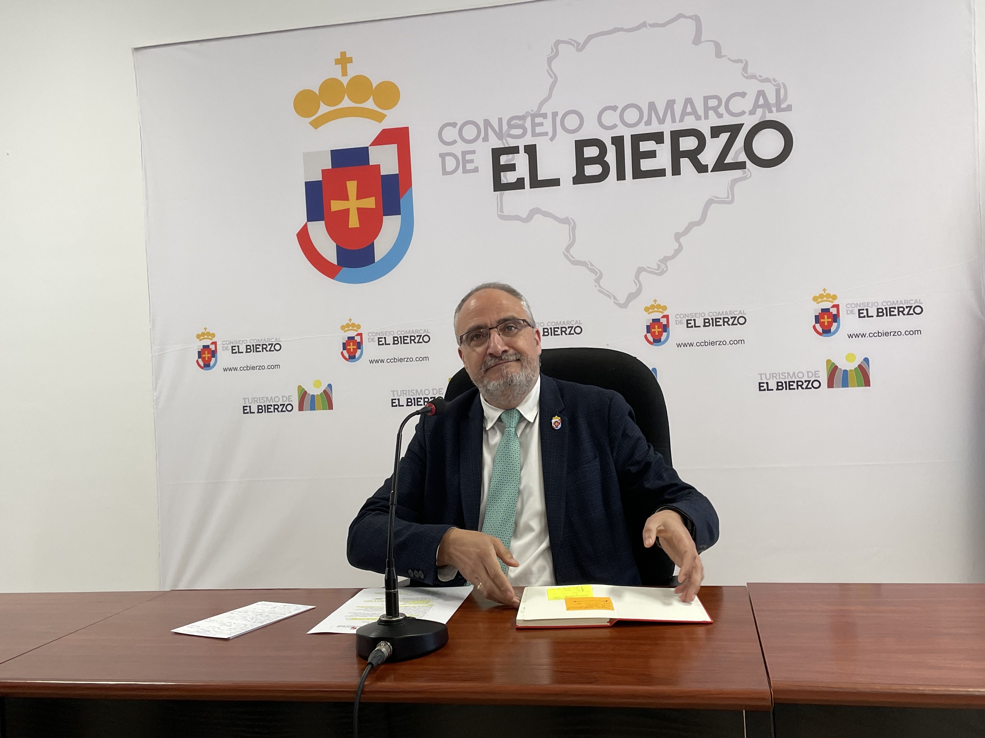 Olegario Ramón en la sede del Consejo Comarcal. | Javier Fernández