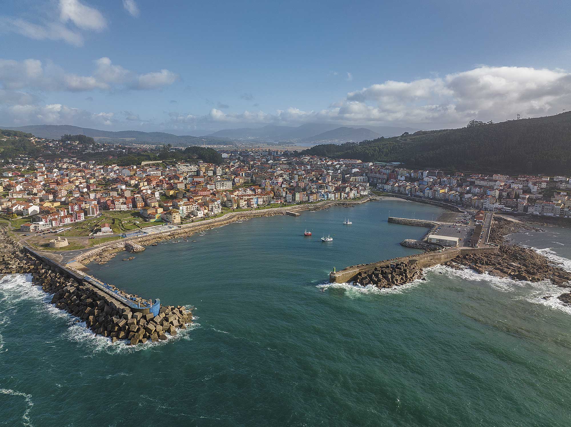 El puerto se localiza en la costa a 3 kilómetros de la desembocadura del Miño. | L.N.C.