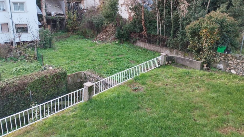 Jardín de la casa natal de Enrique Gil y Carrasco, que se convertirá en Jardín Romántico.