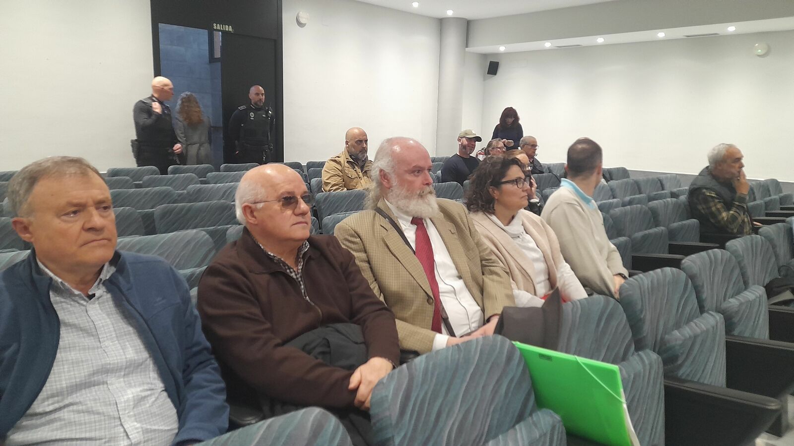 En el pleno estuvieron dos asociaciones a las que se les negó la posibilidad de participar. | MAR IGLESIAS