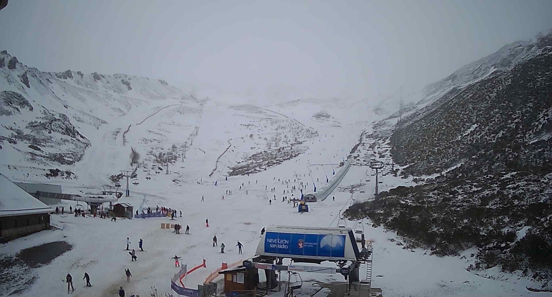 Situación de la estación de esquí de San Isidro este miércoles. | L.N.C.