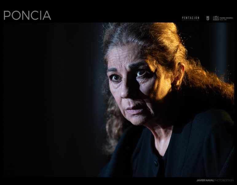 Lolita Flores en su papel de 'Poncia'. | JAVIER NAVAL