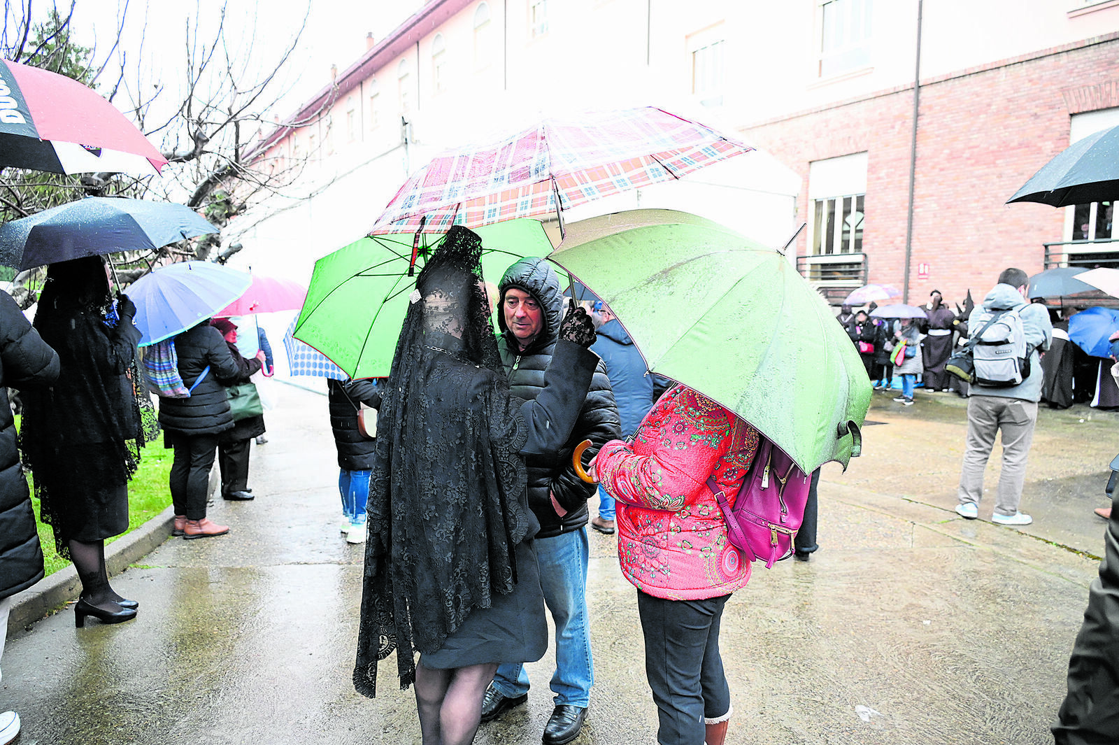 La lluvia impidió que el sector hotelero y hostelero cumplieran con las cifras previstas para Semana Santa. | Saúl Arén