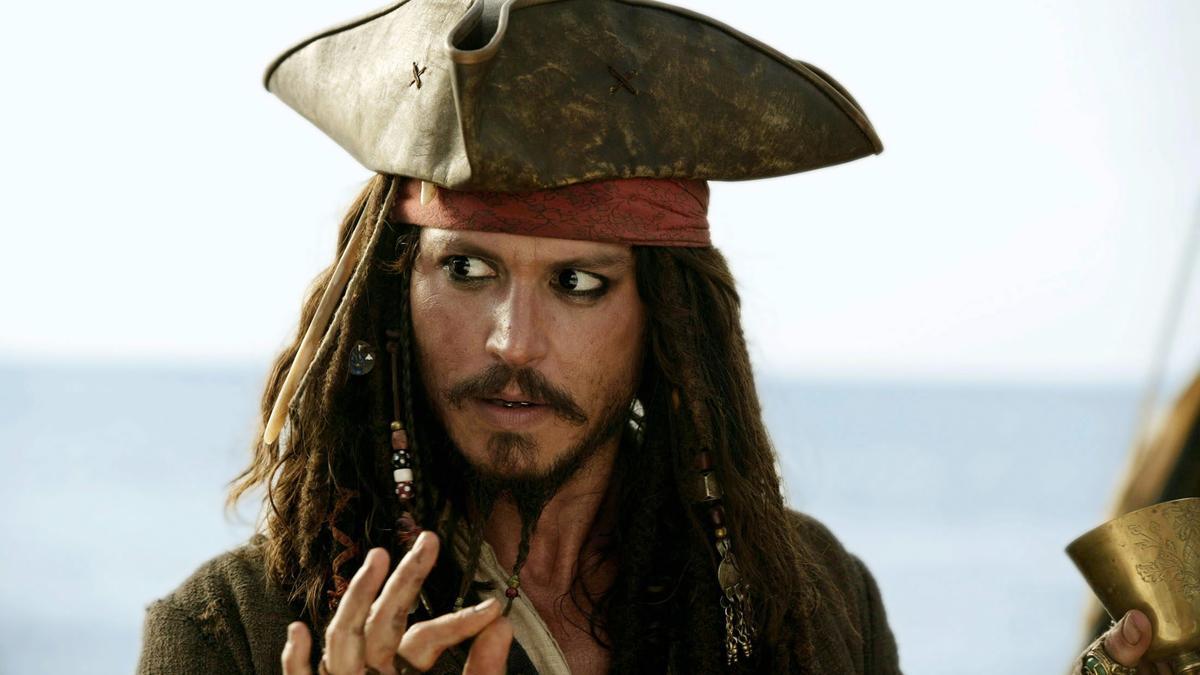 Johnny Depp encarna a Jack Sparrow en 'Piratas del Caribe'.