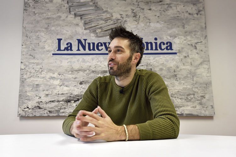 Una imagen de archivo de Dani Martínez en la redacción de La Nueva Crónica. | SAÚL ARÉN