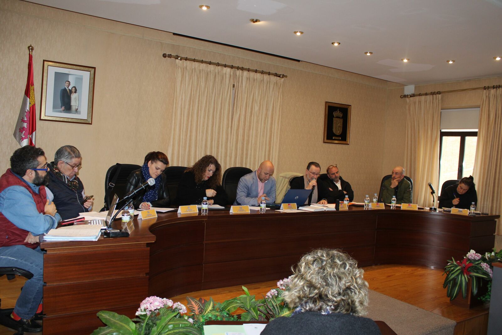 Un momento durante el pleno del Ayuntamiento de Boñar. | L.N.C.