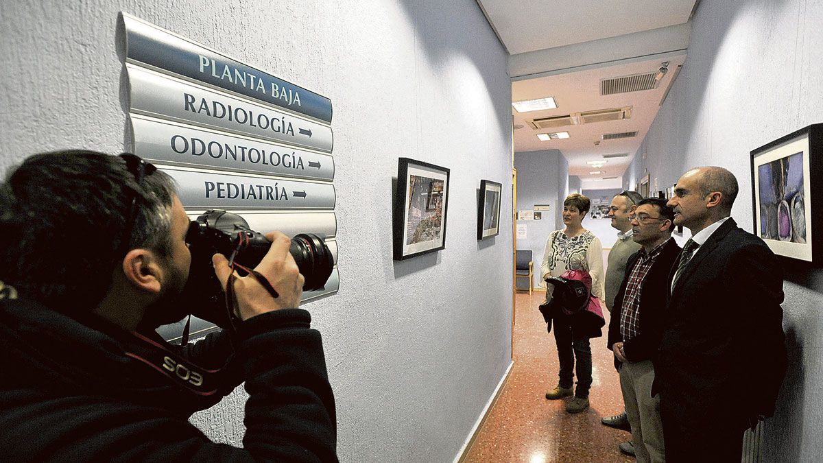 Jesús Saz, Pedro Llamas, Víctor Fernández y Margarita Torres en la inauguración de la muestra. | DANIEL MARTÍN