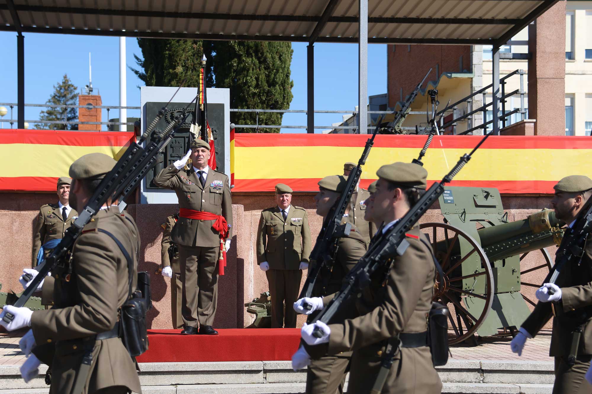 El acto militar se hizo en la Base Conde Gazola de Ferral del Bernesga. | L.N.C.