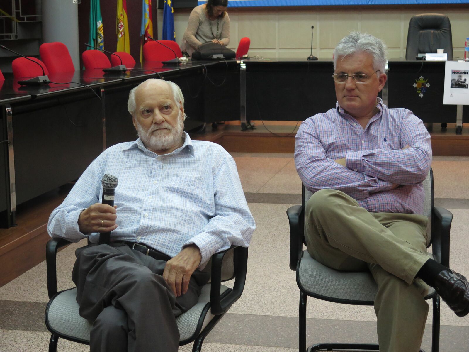 Patricio de Azcárate, hijo de Pablo, junto al leonés, amigo cercano de la familia, Félix Vidal. | L.N.C.