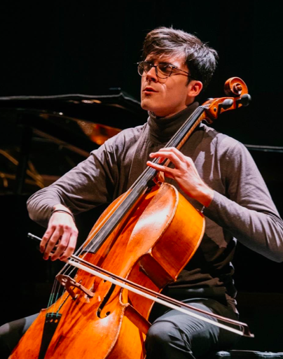 El violonchelista valenciano Carlos Vidal ofrece dos conciertos en León. | L.N.C.