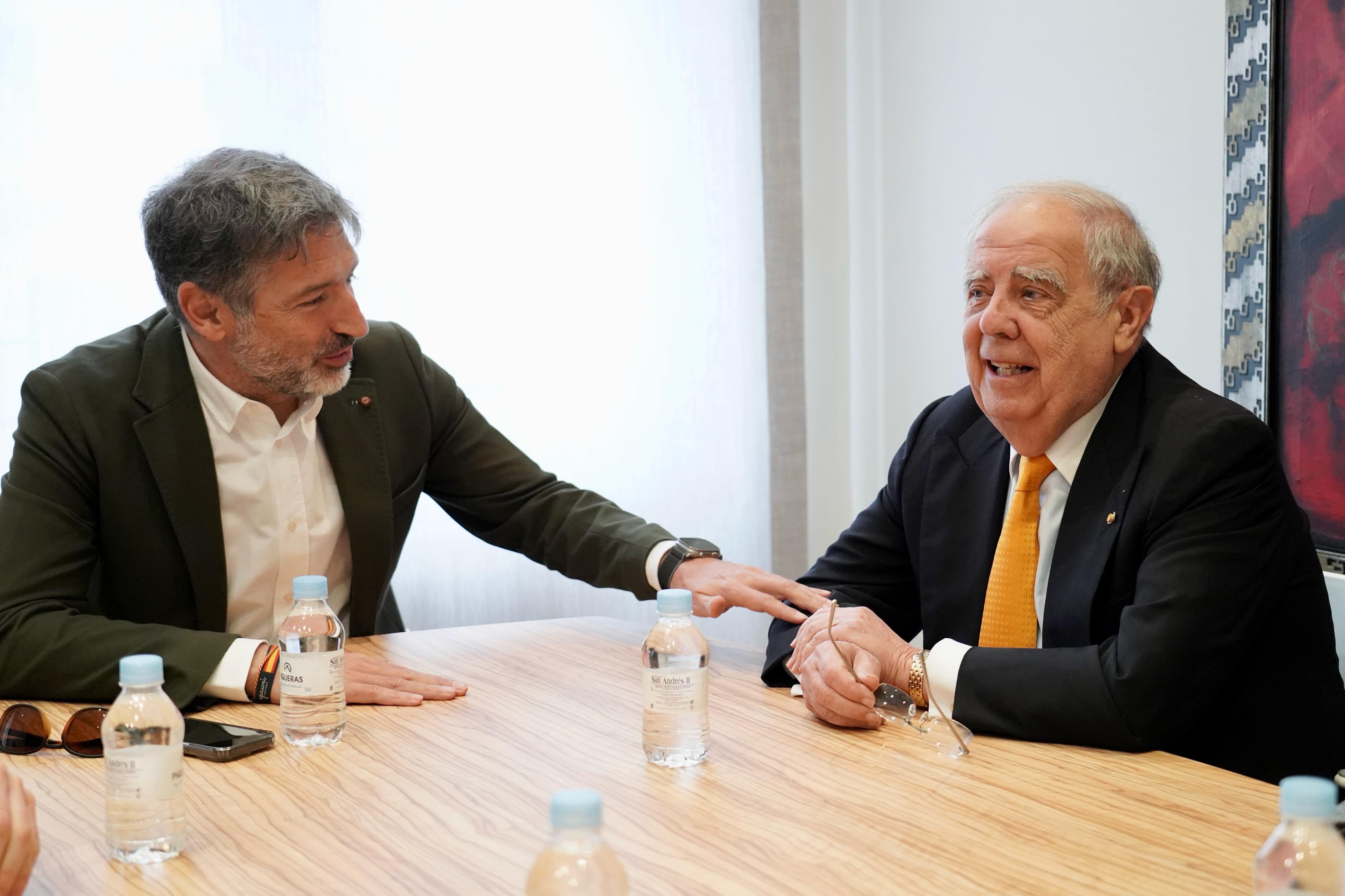 Julio César Álvarez y Luis Fernando Esteban en su reunión en el CEL. | L.N.C.