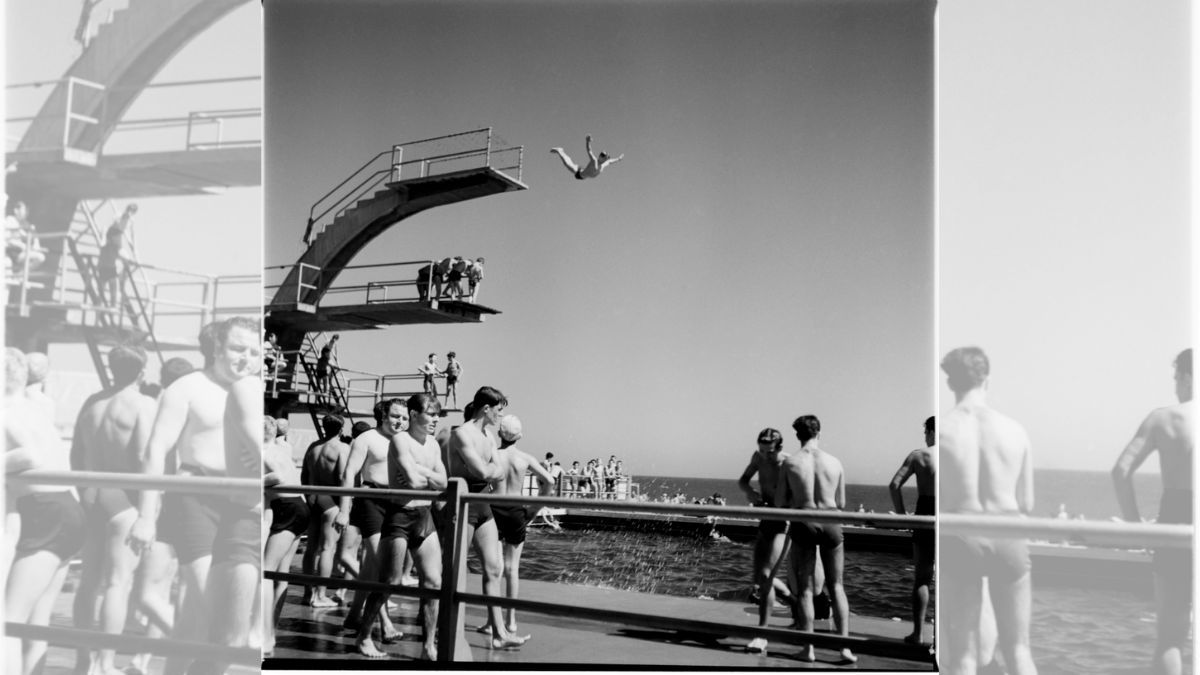 Baños de San Sebastián en la Barceloneta. Barcelona 1952. | CATALÁ-ROCA