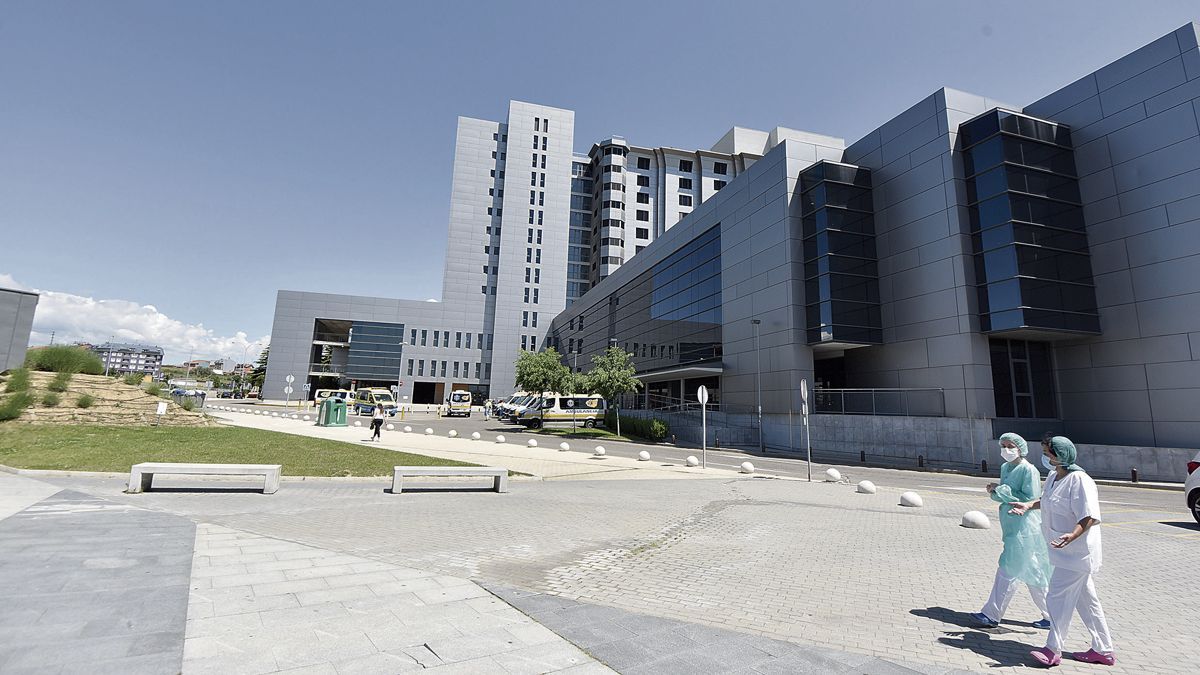 El Hospital de León en una imagen de archivo. | ICAL