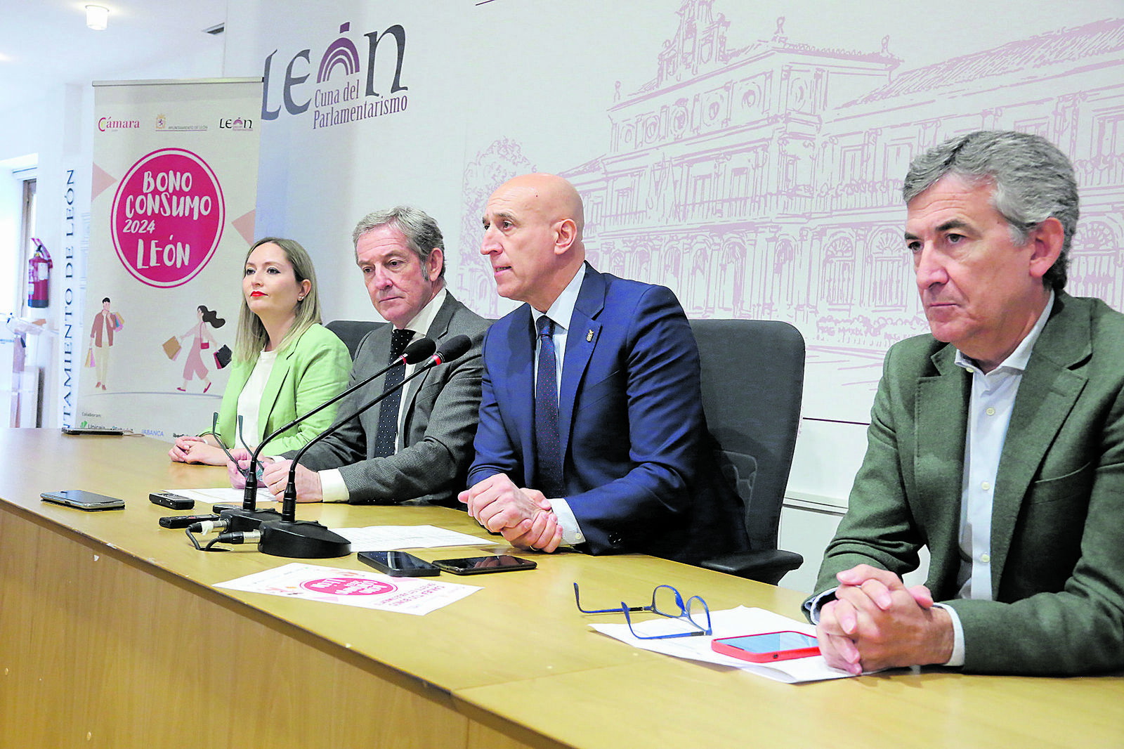 Camino Orejas, Javier Vega, José Antonio Diez y Javier Sanz. | CÉSAR