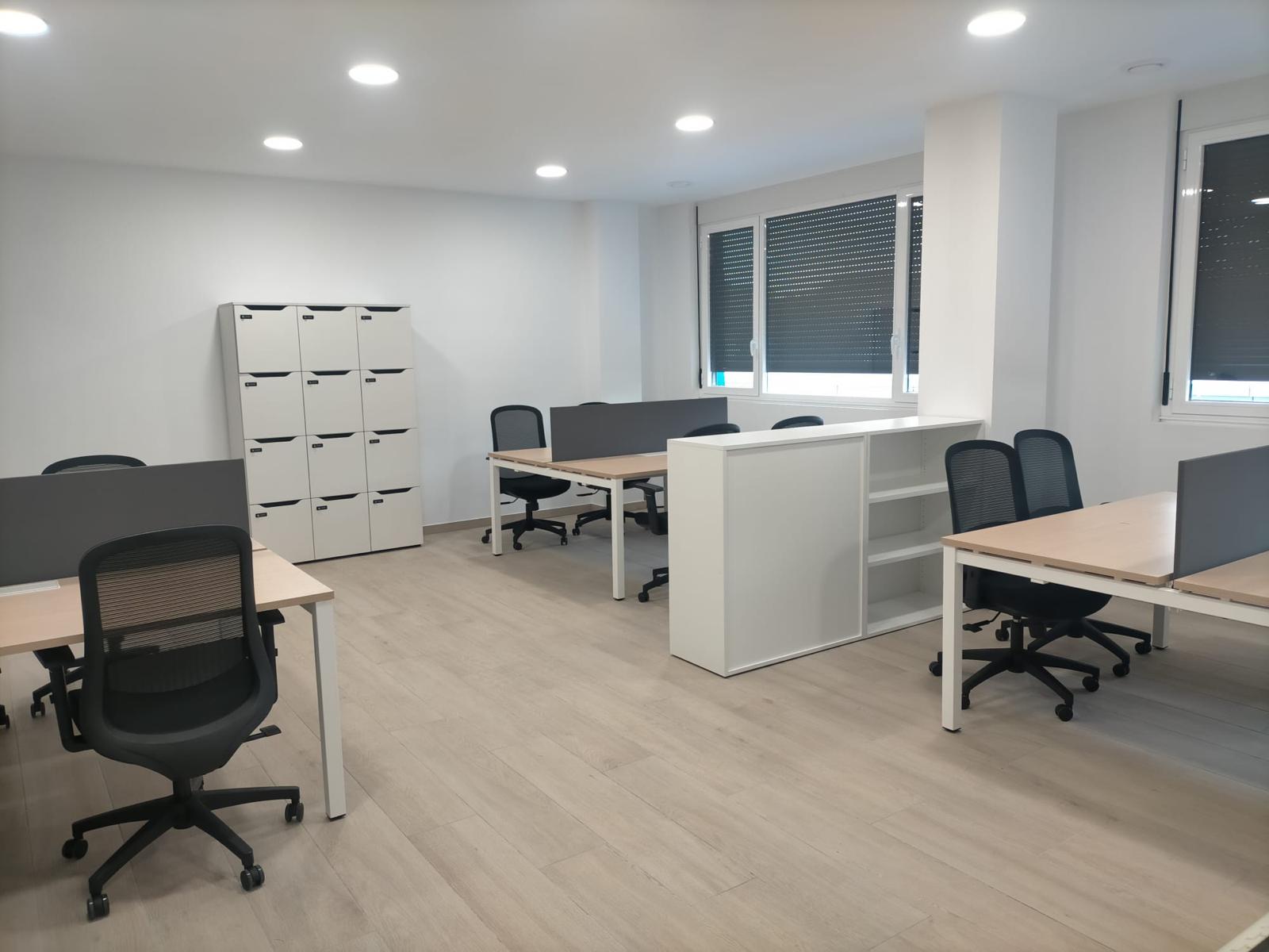 Sala del nuevo espacio ‘coworking’ habilitado en la planta superior del edificio de la guardería de Santa María. | L.N.C.