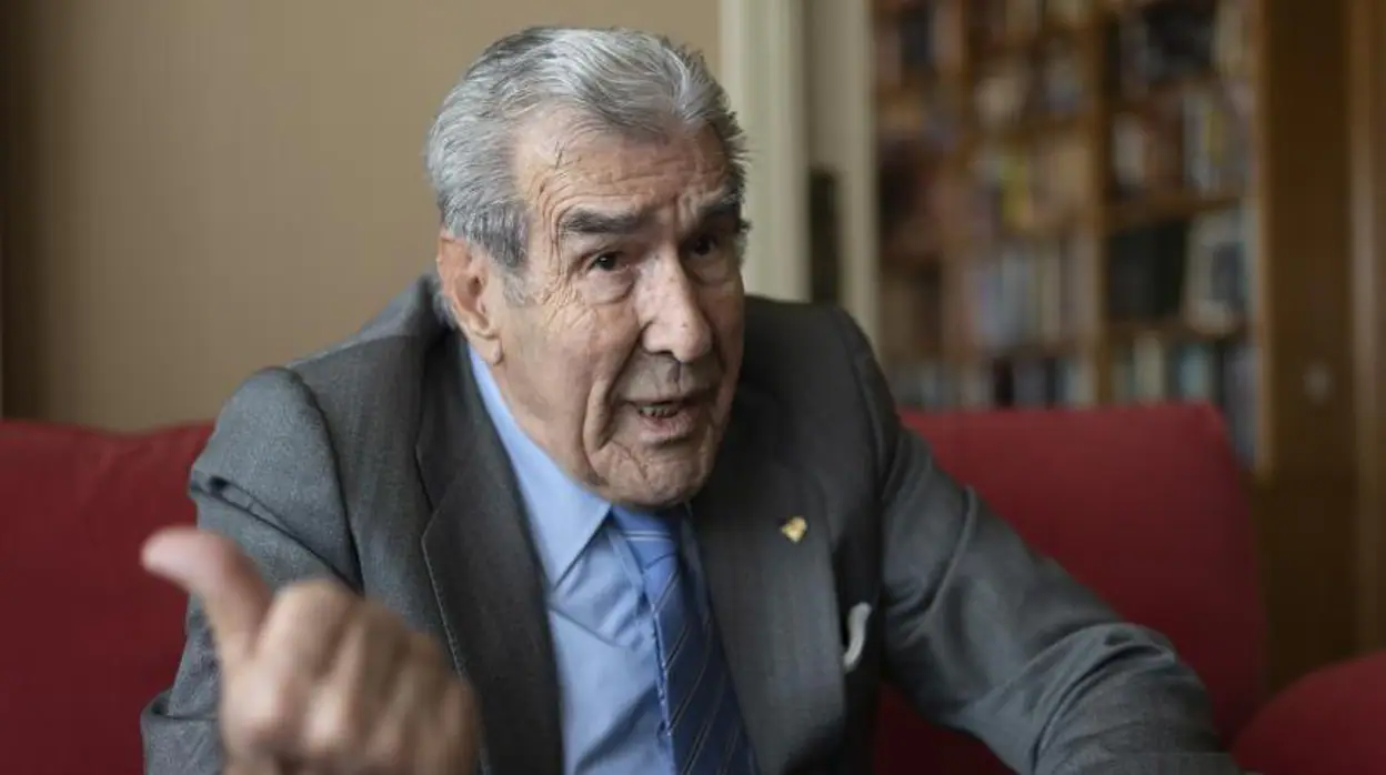 Fernando Suárez, último ministro de Franco, en una entrevista para ABC. | MATÍAS NIETO KOENIG
