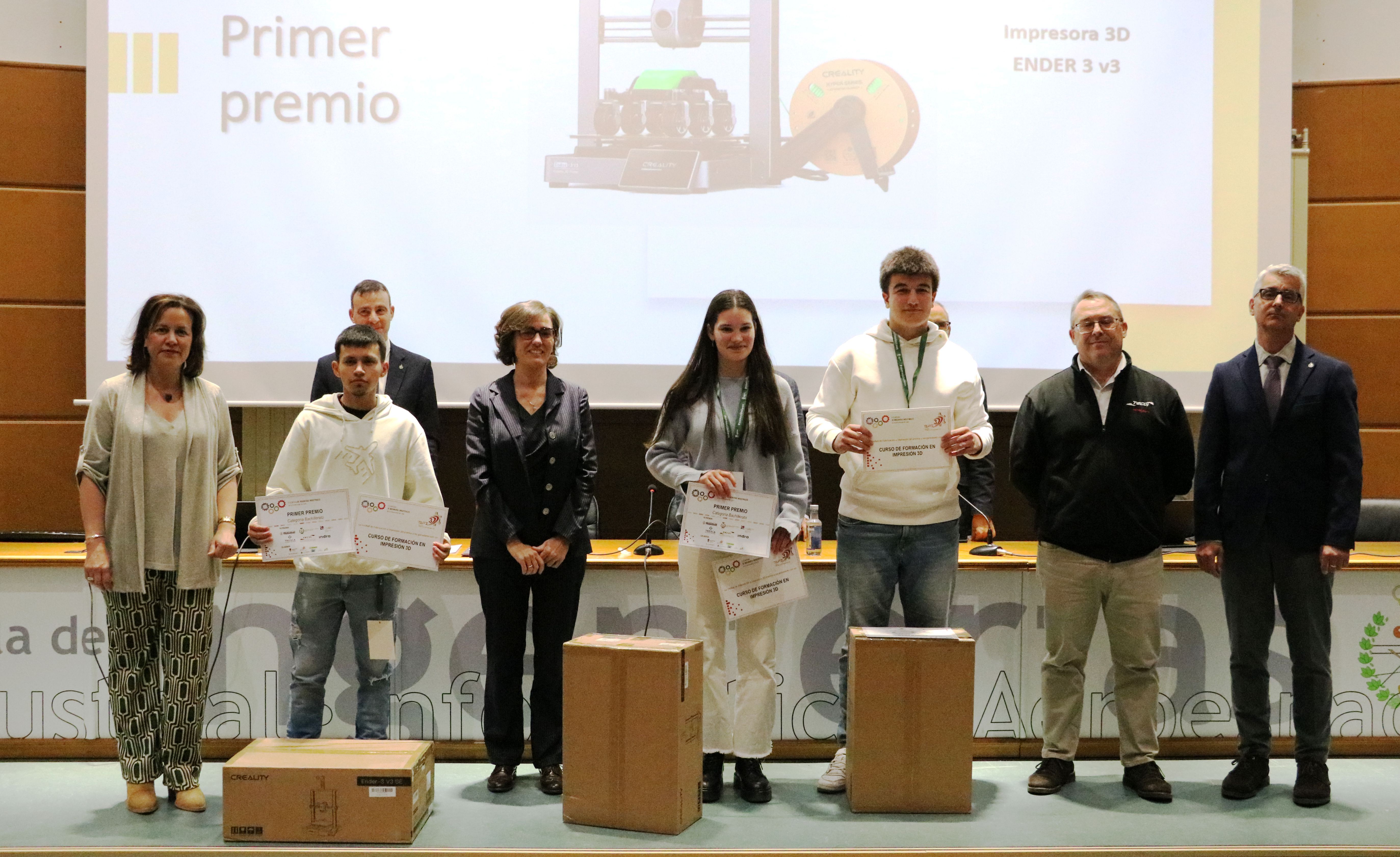 Equipo ganador de la categoría Bachiller, del IES Señor de Bembibre, en la Olimpiada de Ingenierías Industriales. | L.N.C.