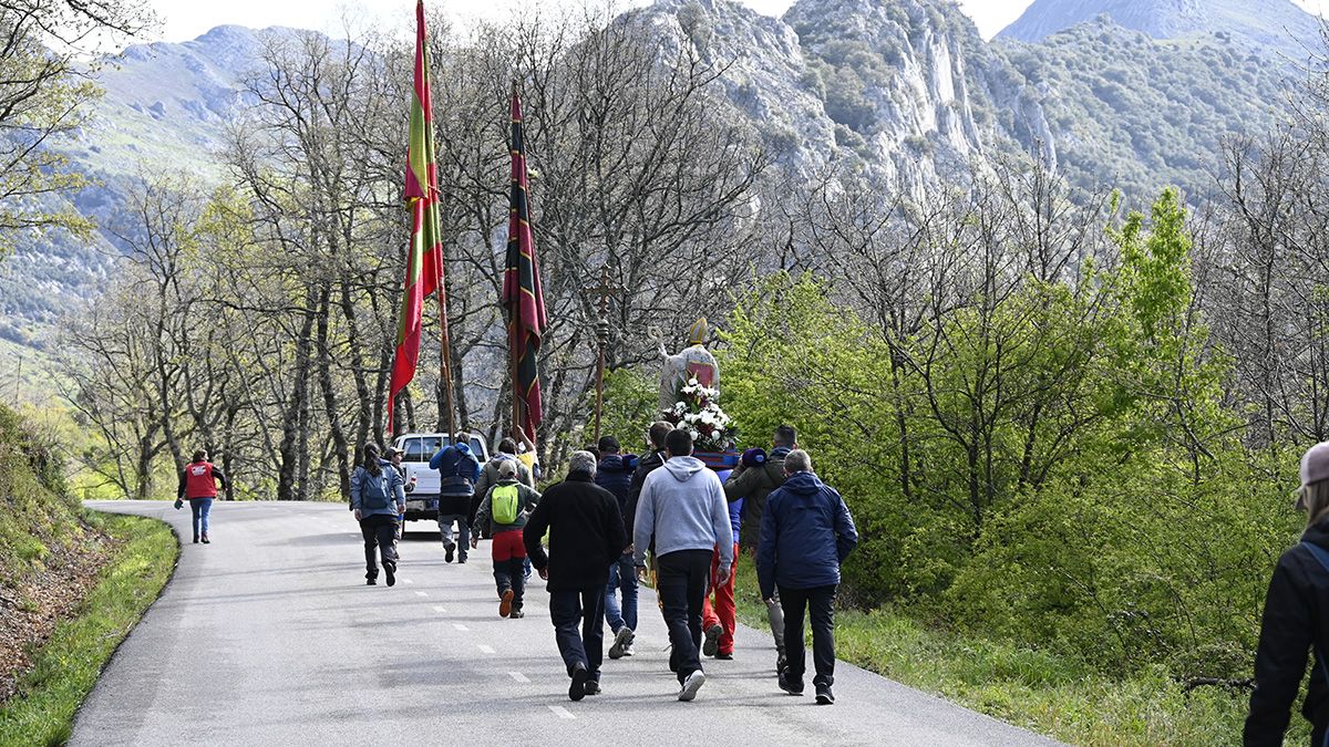   Romería en Valdorria. | SAÚL ARÉN