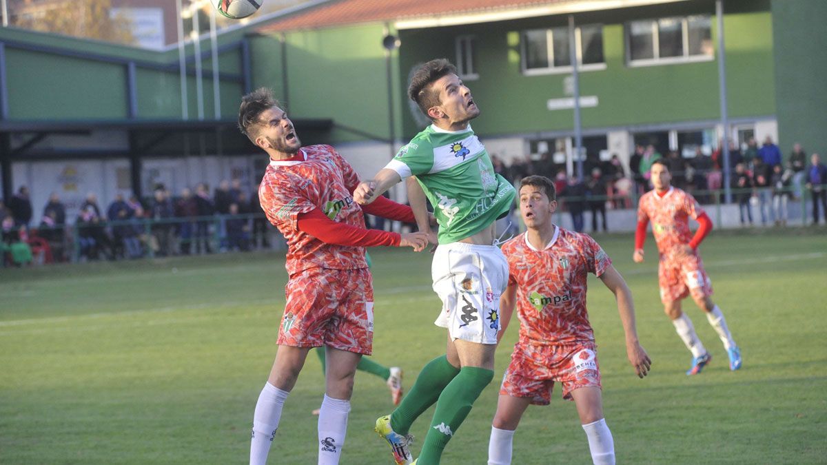 Ivi Vales pugnará con Puente por una posición en el once. | DANIEL MARTÍN